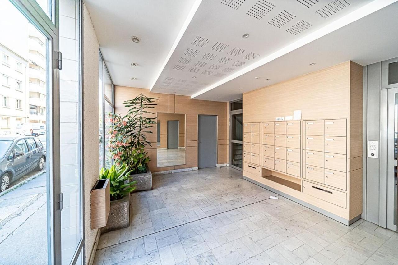 Le Pressense 4 Pers Balcon-Metro Republique Lägenhet Villeurbanne Exteriör bild