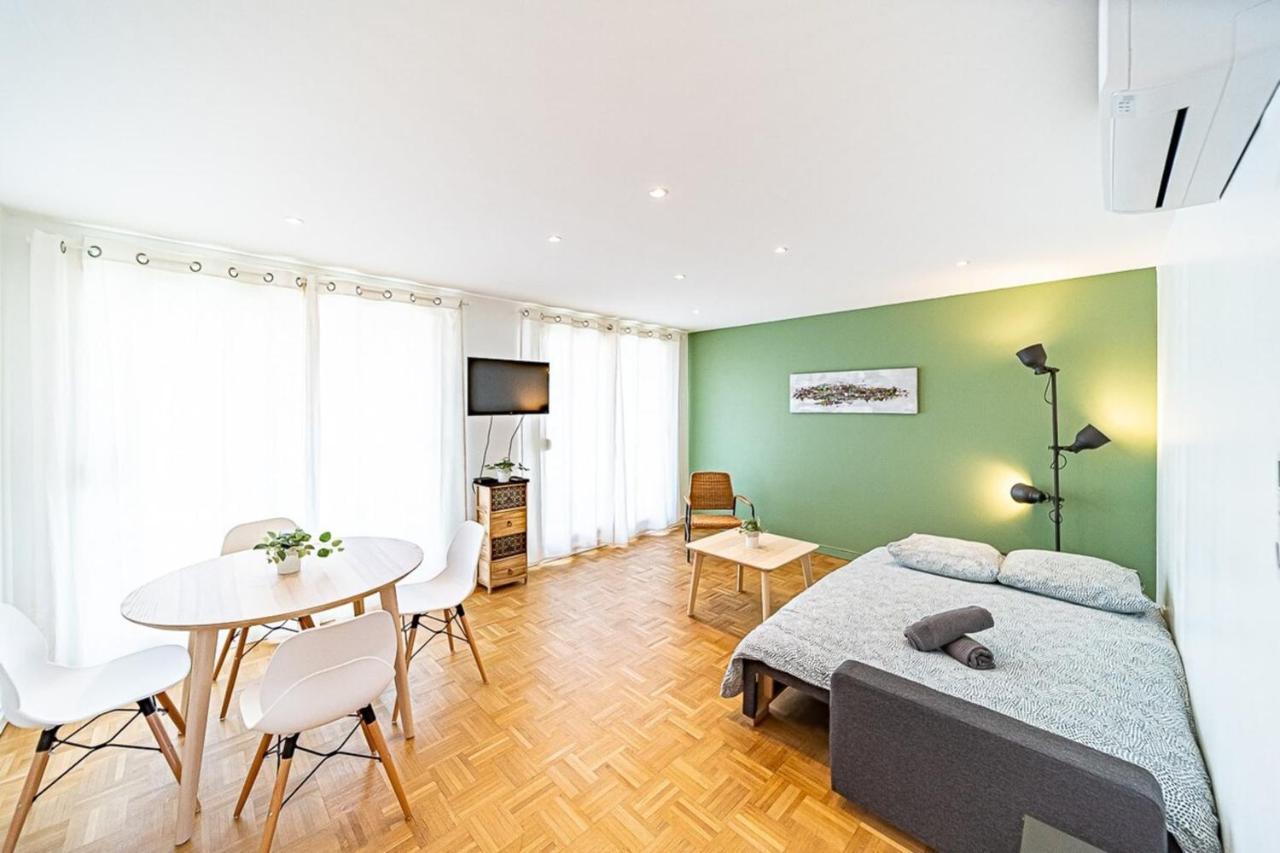 Le Pressense 4 Pers Balcon-Metro Republique Lägenhet Villeurbanne Exteriör bild